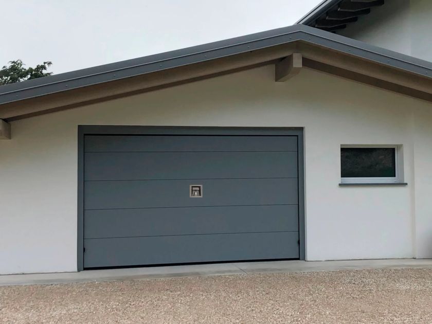 SILVELOX SR SECTIONAL DOORS - Секционные гаражные двери