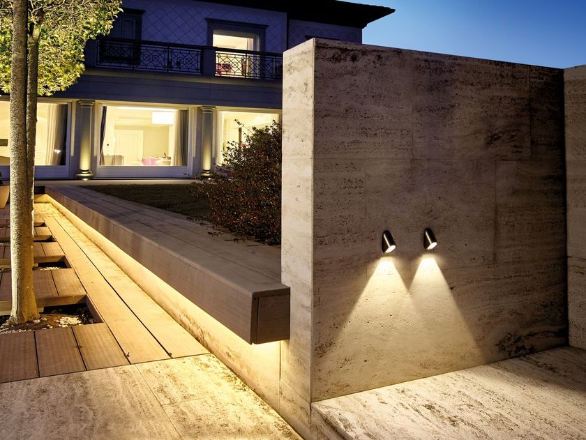 SIMES
PETIT
LED outdoor die cast aluminium steplight