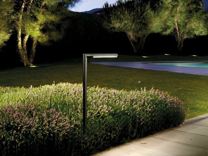 SIMES
SPILLO
LED die cast aluminium bollard light