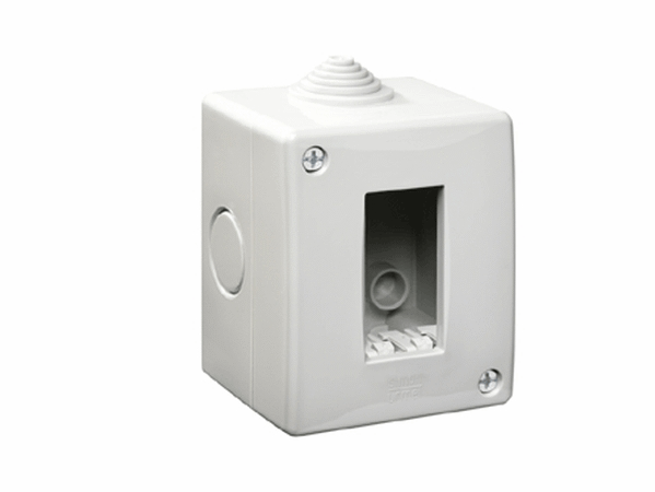 Simon Urmet
IP40
Switch range