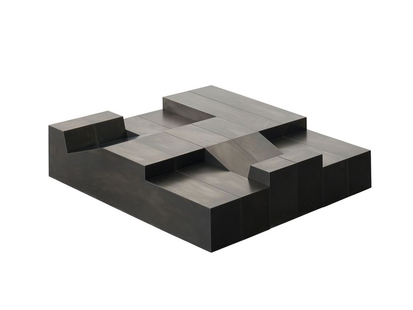 Singchan Design
THEWALL #01&02
Low stainless steel central coffee table