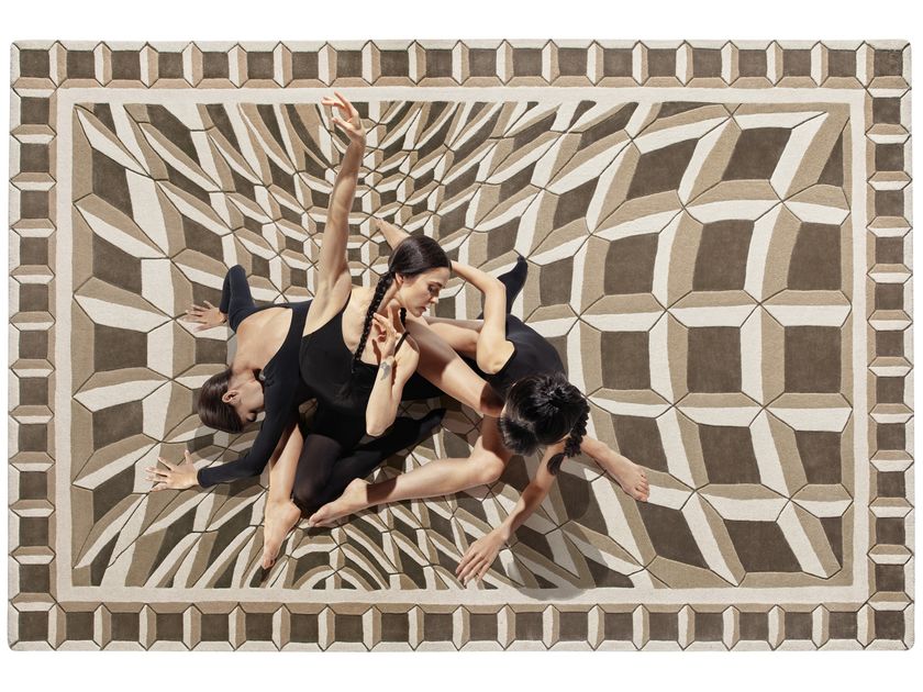 SITAP Carpet Couture Italia
ILLUSION
Custom wool rug with geometric shapes