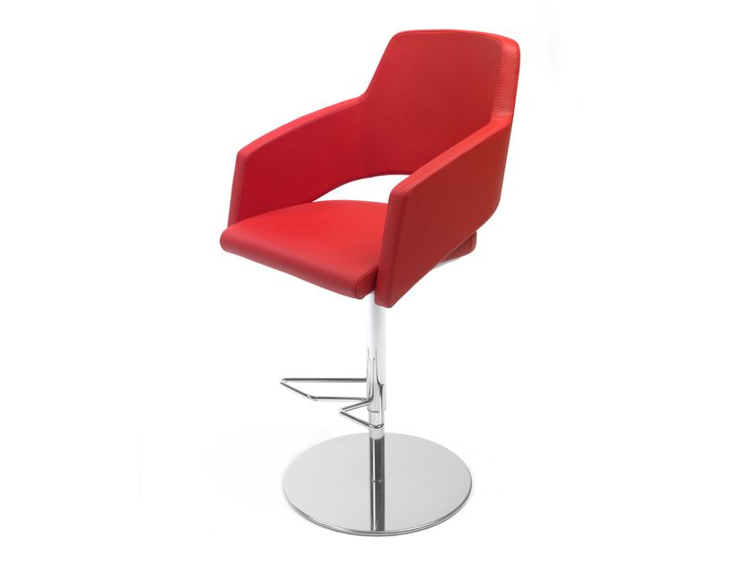 SITIA
MAJOR
Upholstered high fabric stool