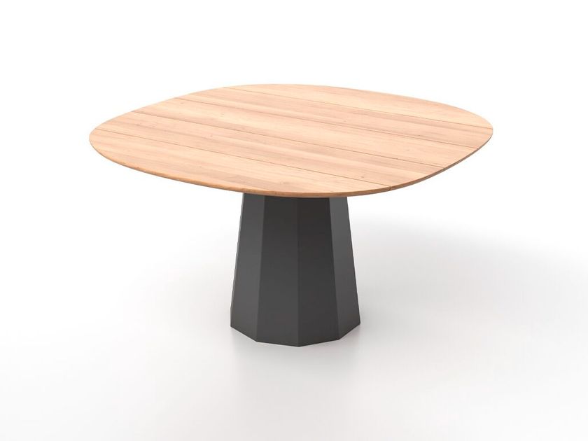 SKLD Studio
LACUS 130
Aluminium and teak garden table