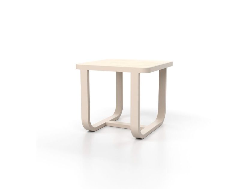 SKLD Studio
VENTUS
Square aluminium garden side table