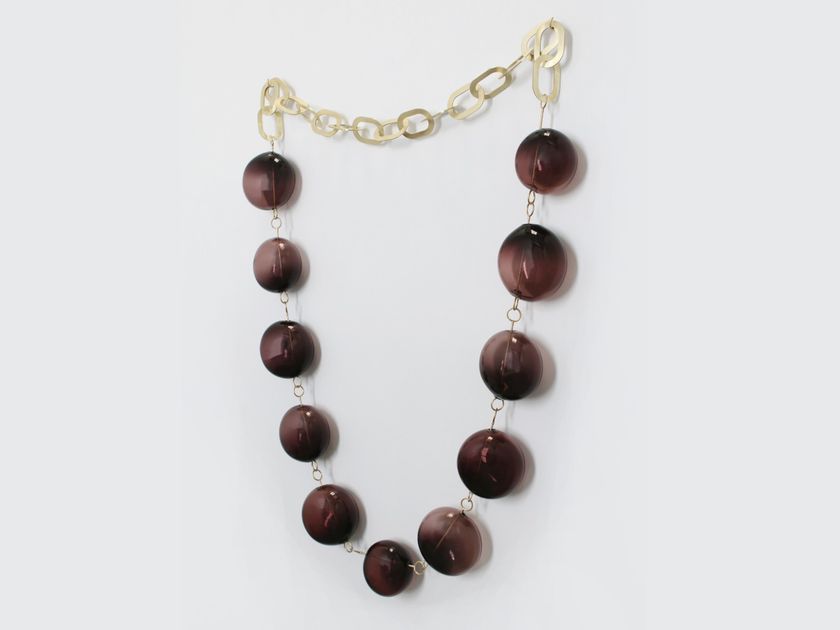 SkLO
BEAD CHAIN 11
Blown glass wall decor item