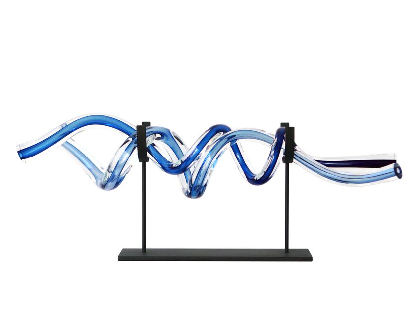 SkLO
COIL 32
Blown glass decorative object
