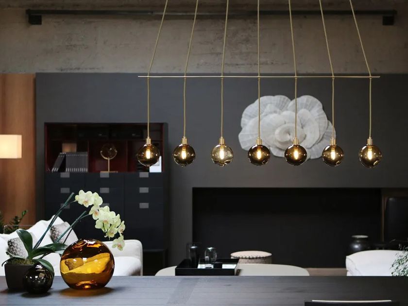 SkLO
DRAPE LINEAR
LED blown glass and brass pendant lamp