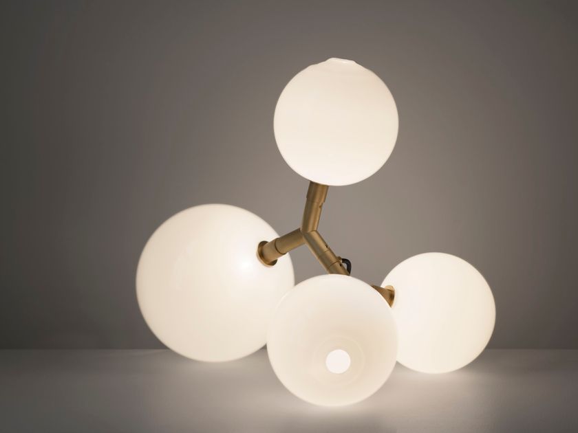 SkLO
VEER
LED blown glass table lamp