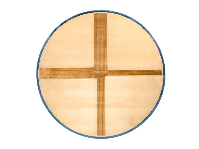 Softicated
EBB&FLOW
Round tufted rug with wool and botanical silk