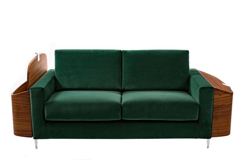 Softicated
SADDLEBAGS
2 seater velvet sofa with integrated compartments