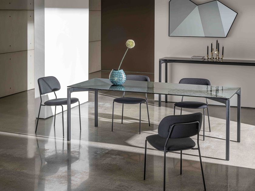Sovet italia
BONE
Rectangular glass table