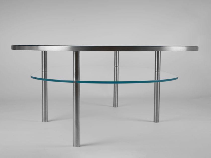 Sphaer
SOM
Oval Glass and Stainless Steel central coffee table