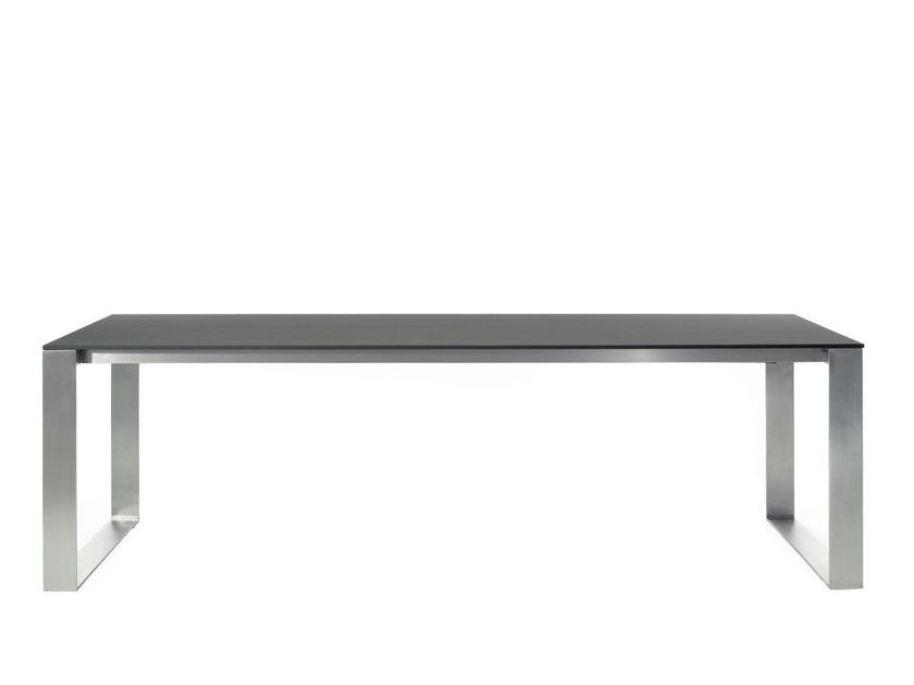 STEININGER
FRAME
Extending rectangular stainless steel dining table