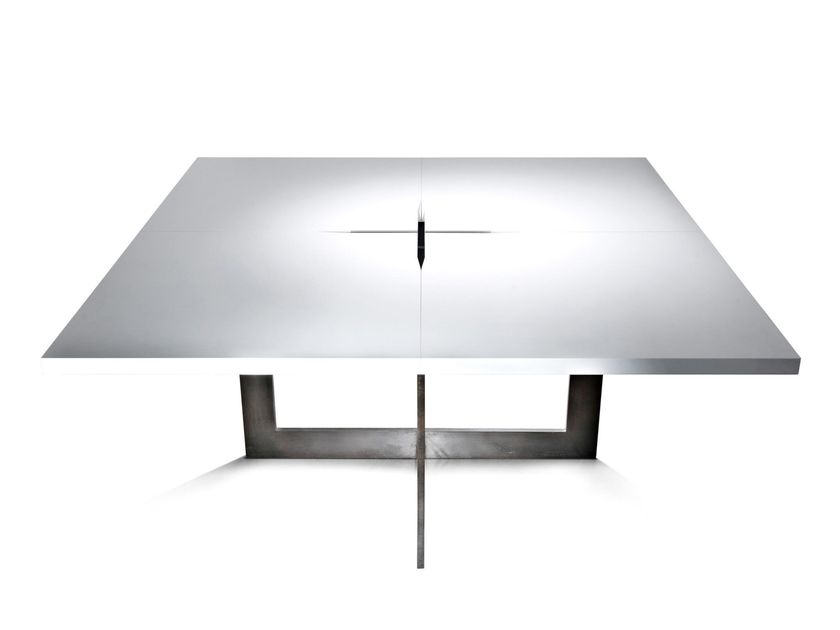 STEININGER
PLUS
Steel and wood table