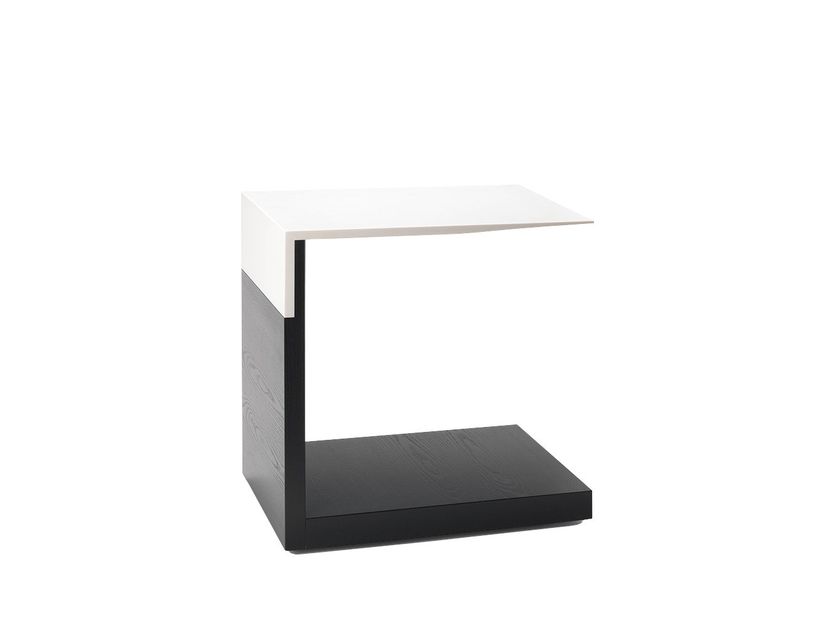 STEININGER
SLIDER
Corian® side table