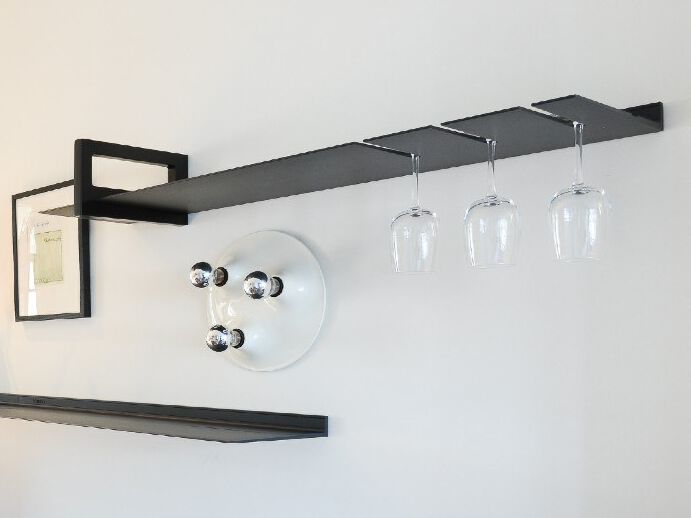Strackk
KITCHEN SHELF WITH WINEGLASS RACK
Kitchen shelf with wineglass rack