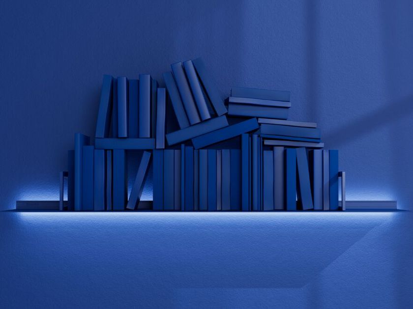 Strackk
WALL SHELF WITH LIGHT ALL AROUND
Aluminium wall shelf with integrated lighting