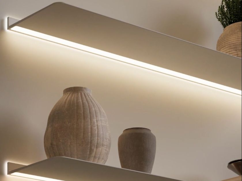 Strackk
WALL SHELF WITH LIGHT UNDER AND ALL AROUND
Aluminium wall shelf with integrated lighting
