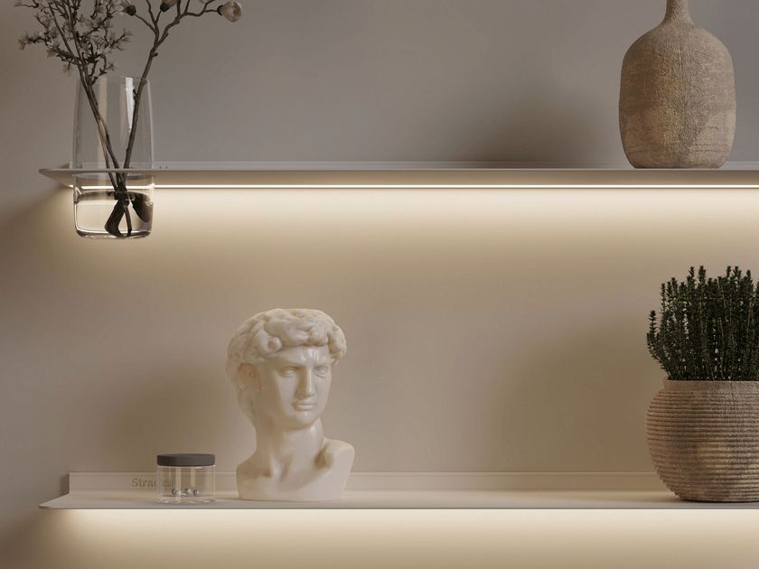 Strackk
WALL SHELF WITH VASE
Aluminium wall shelf
