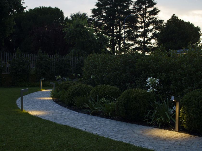 Stral
KRAN
LED stainless steel bollard light