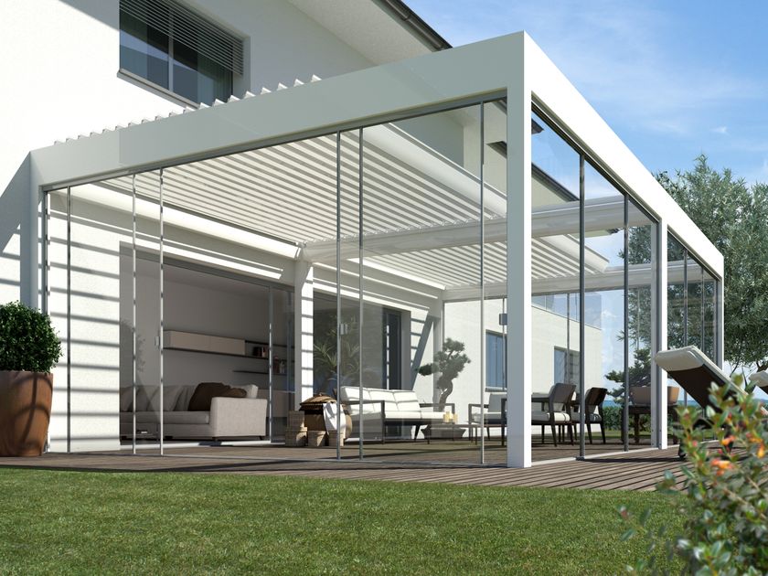 SUNROOM
OSKURA 2.0-XL
Pergola with adjustable louvers with sliding cover