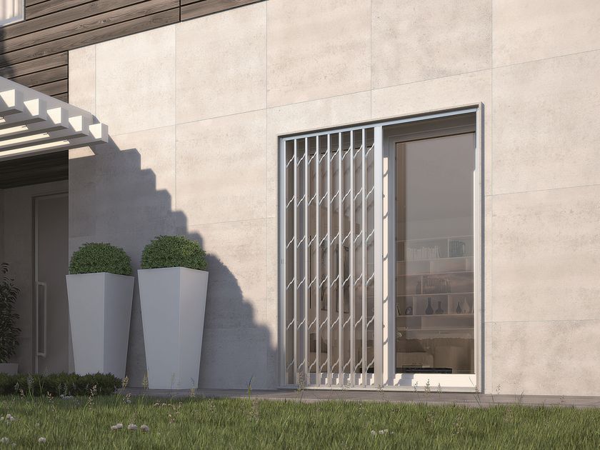 SUNROOM
Q7
Retractable steel security bar