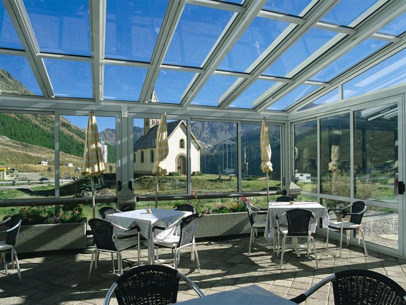 SUNROOM
Sliding Roof
Automatic sliding roof in aluminum