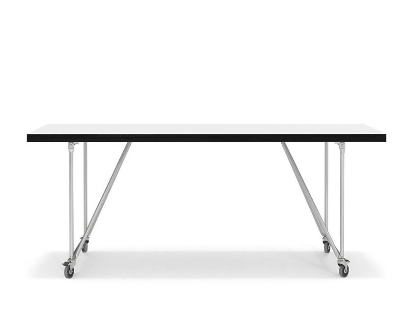 System 180
RACKPOD L
Rectangular folding office desk with casters