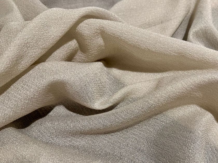 Tendagi®
TS-1060
Solid-color fire retardant polyester fabric for curtains