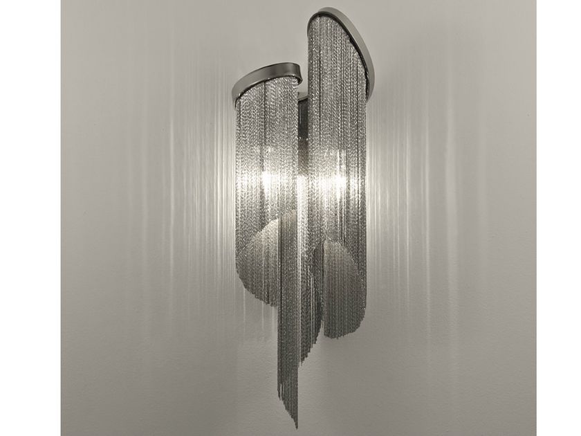 TERZANI
STREAM
Halogen metal wall light