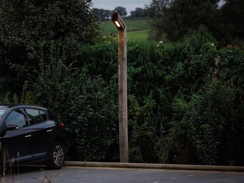 timberlab
STELLE
LED wooden street lamp