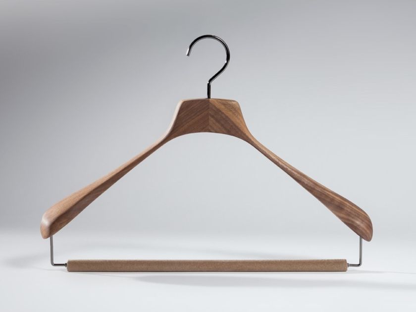 Toscanini
DAVIDE
Walnut clothes hanger