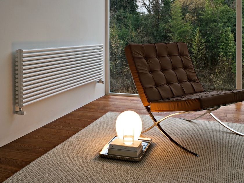 Tubes
BASICS 25
Hot-water horizontal steel decorative radiator