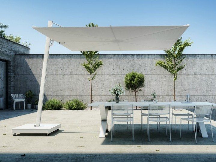 Umbrosa
VERSA PX PAPYRUS
Square adjustable offset Garden umbrella