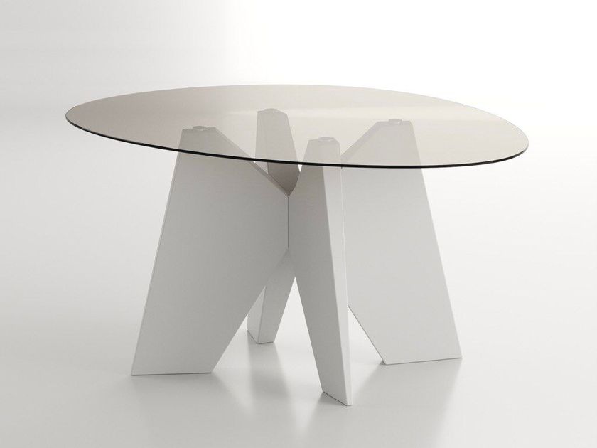 UNEVEN OBJECTS
TOTTOLO S1
Table with laquered base and glass top