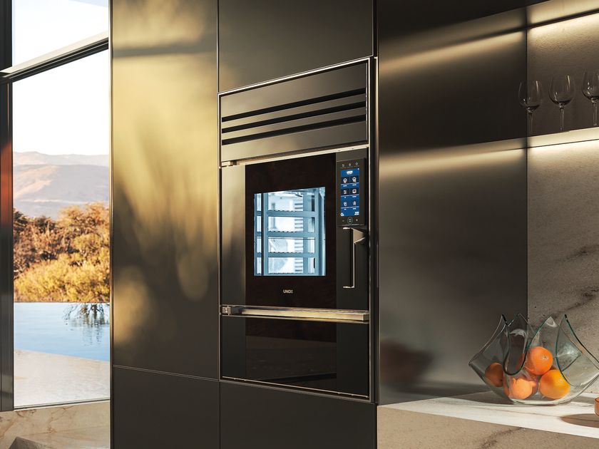 UNOX CASA
SUPEROVEN MODEL 1S - BLACK EDITION
Professional oven with integrated hood and automatic washing