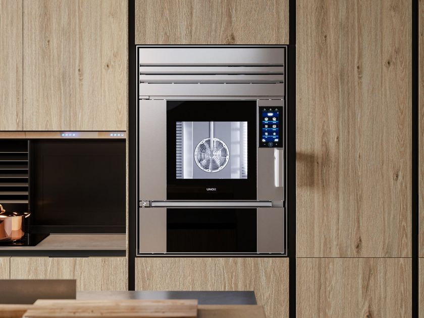 UNOX CASA
SUPEROVEN MODEL 1S
Professional oven with integrated hood and automatic washing