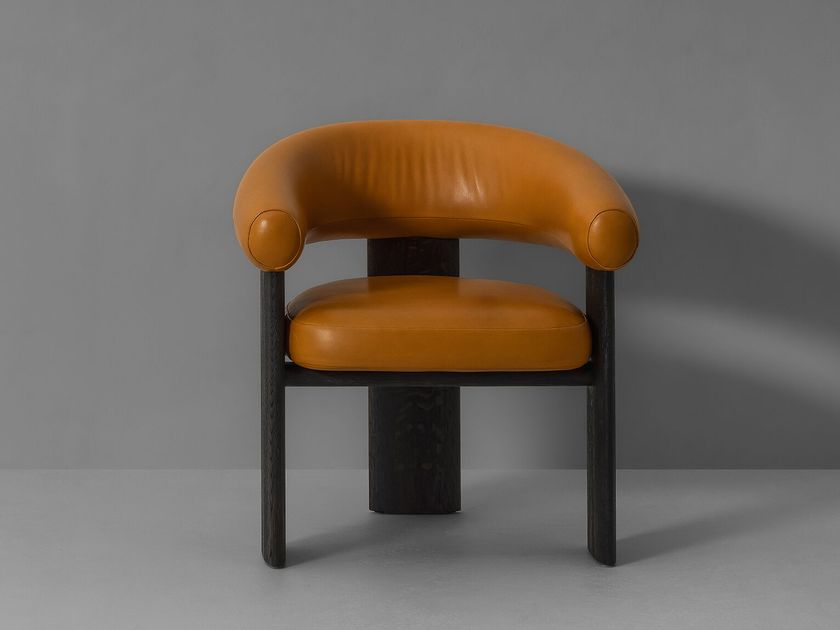 Van Rossum
BRACCI
Leather chair with armrests