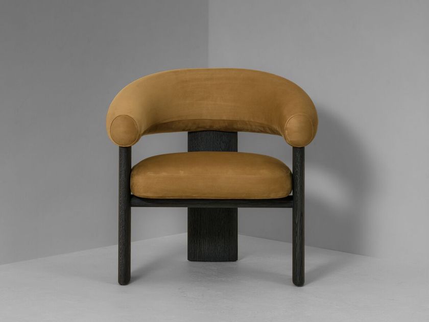 Van Rossum
BRACCI
Upholstered fabric chair with armrests