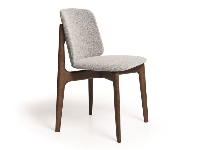 Very Wood
EGADI 01
Upholstered fabric chair