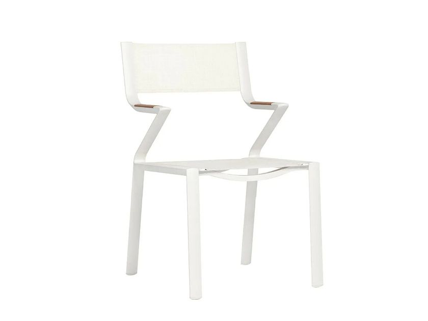 VINEKO
VALLEY
Garden chair with armrests
