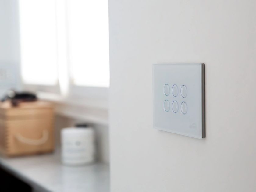 VITRUM DESIGN
GLASS
Glass switch range with LED lights
