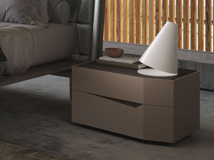 Voltan
ALICANTE
Wooden bedside table