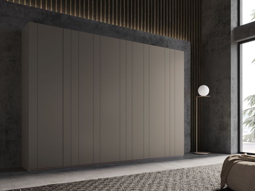 Voltan
CHARM
Wooden wardrobe