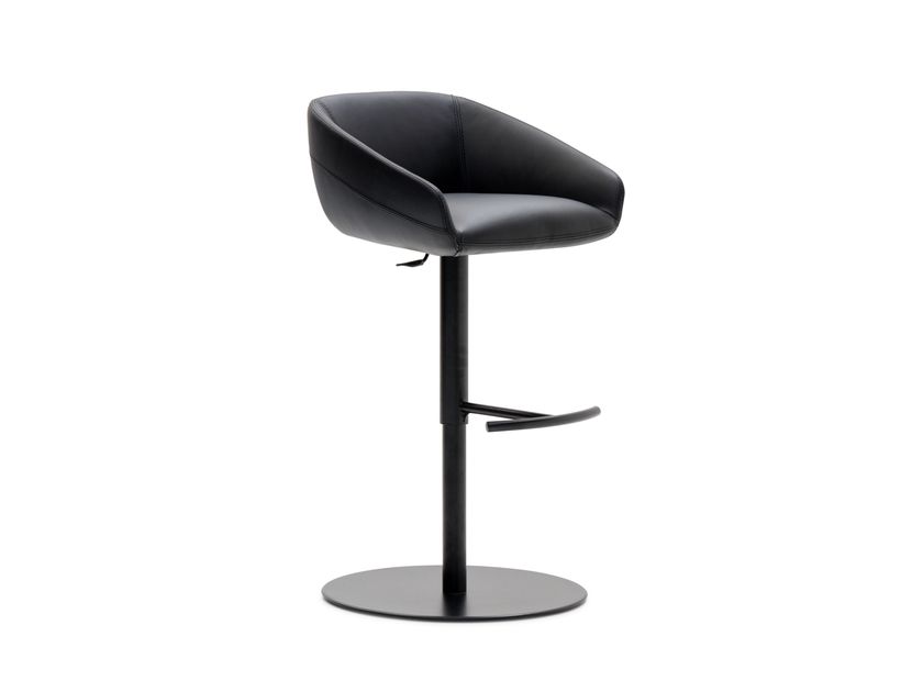 Wayne Enterprises Home Collection
WE-140
High swivel leather stool