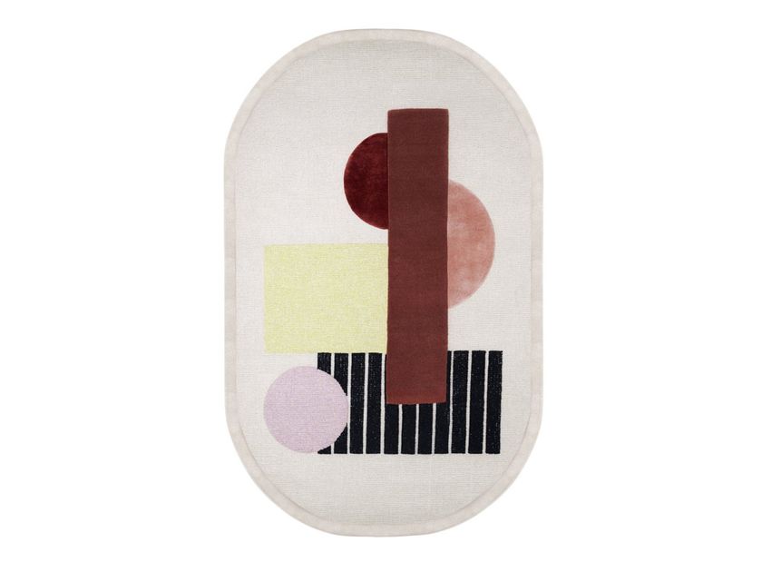 Wiener GTV Design
BROWN
Hand-knotted oval rug in wool and viscose