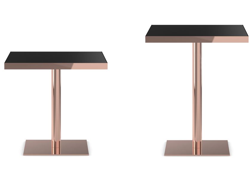 Wiener GTV Design
RUM
Square metal table