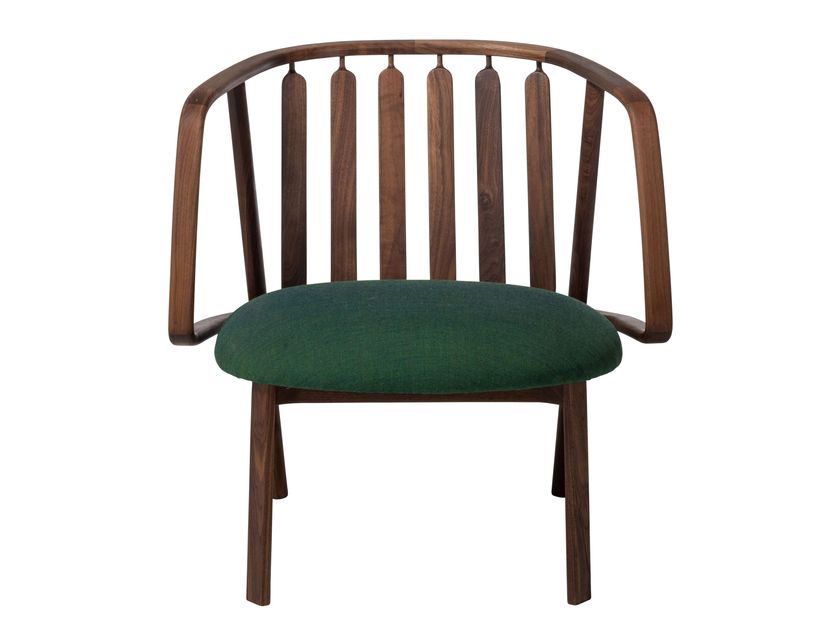 Woak
WHERRY
Wooden easy chair with padded seat