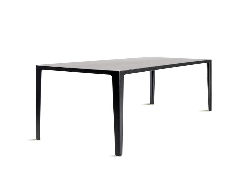Wogg
WOGG 38
Rectangular wooden dining table